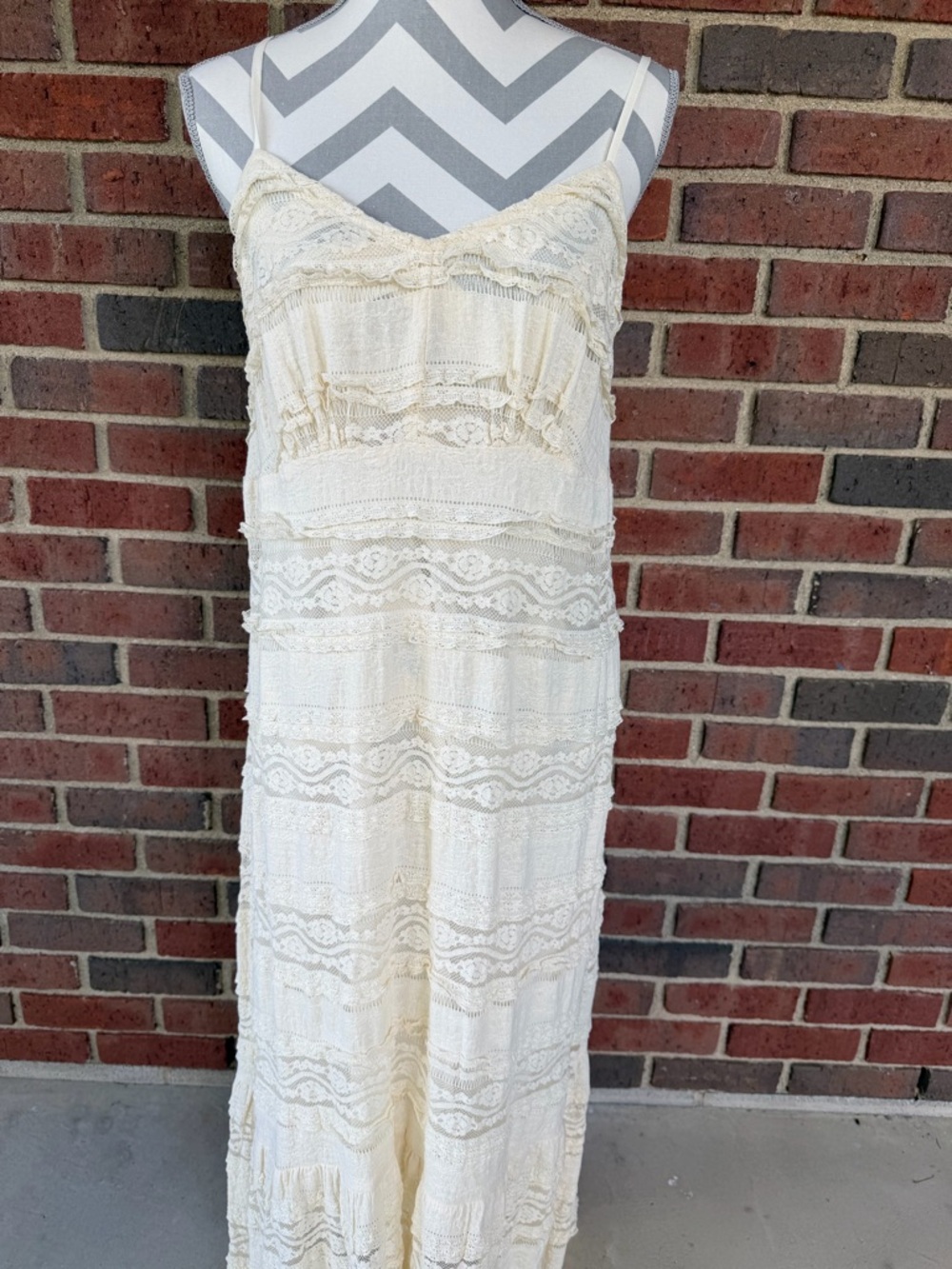 American Eagle Lace Dress